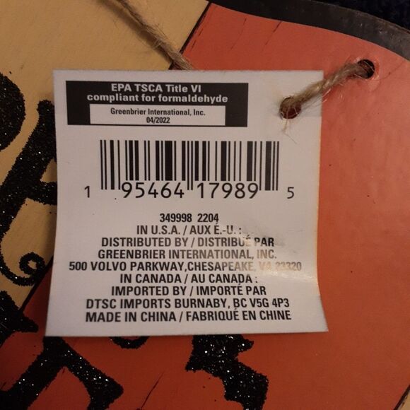 GREENBRIAR Halloween Plaque Wooden Handpainted 11"x13.5" - Picture 3 of 7